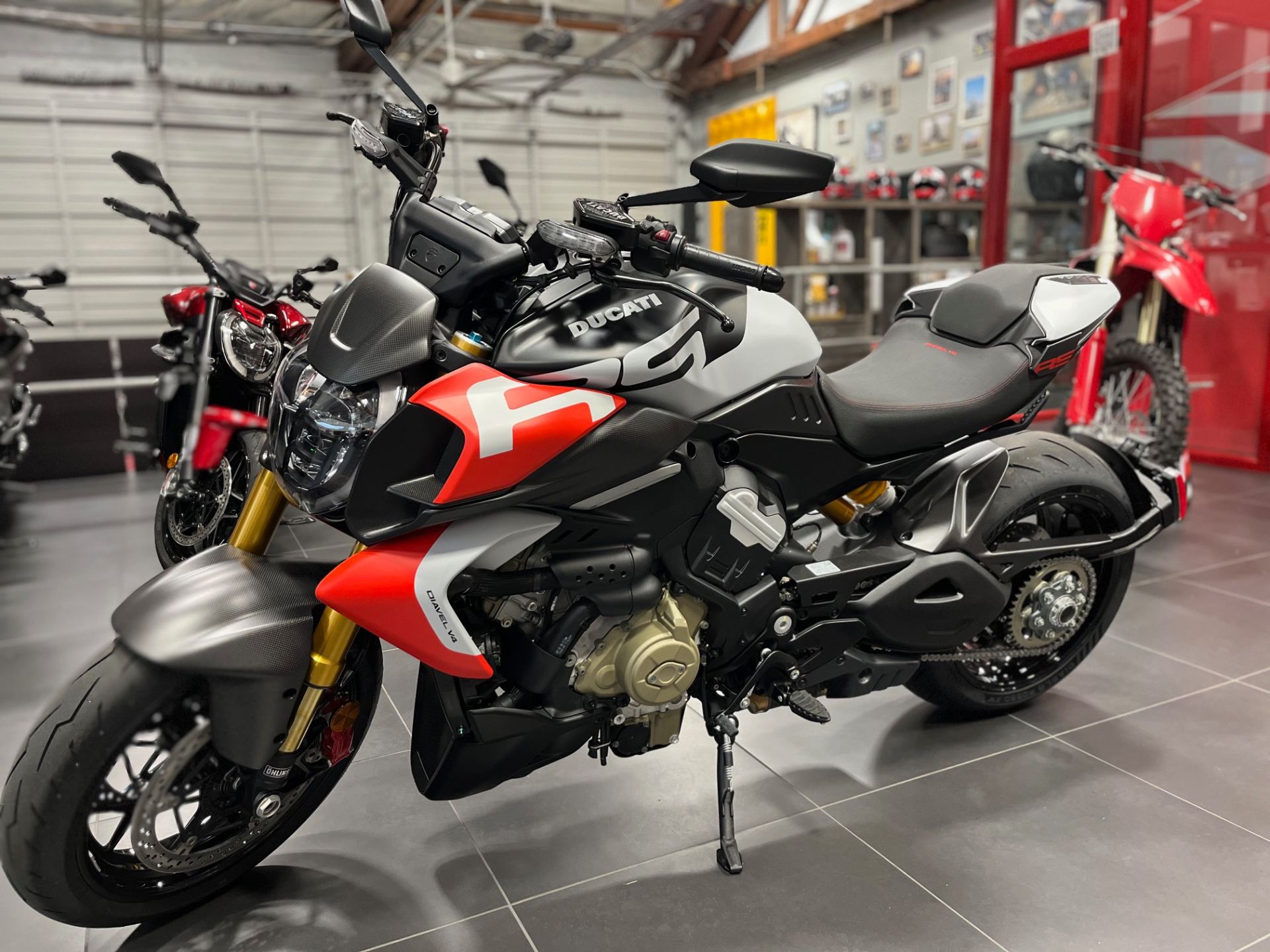 2026 Ducati Diavel V4 RS in Portland, Oregon - Photo 10