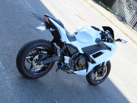 2022 Kawasaki Ninja 650 in Portland, Oregon - Photo 7