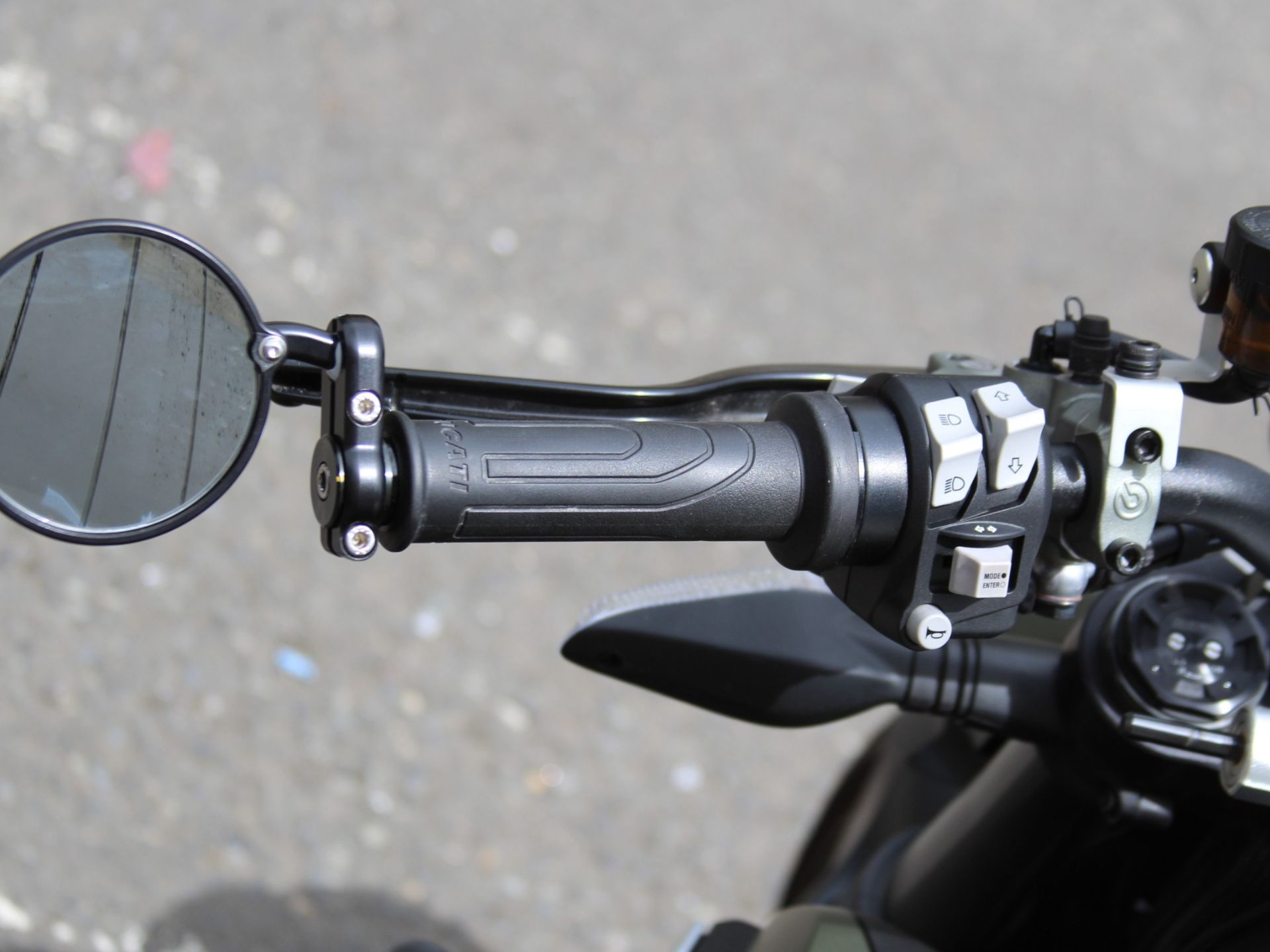 2024 Ducati Streetfighter V2 in Portland, Oregon - Photo 8