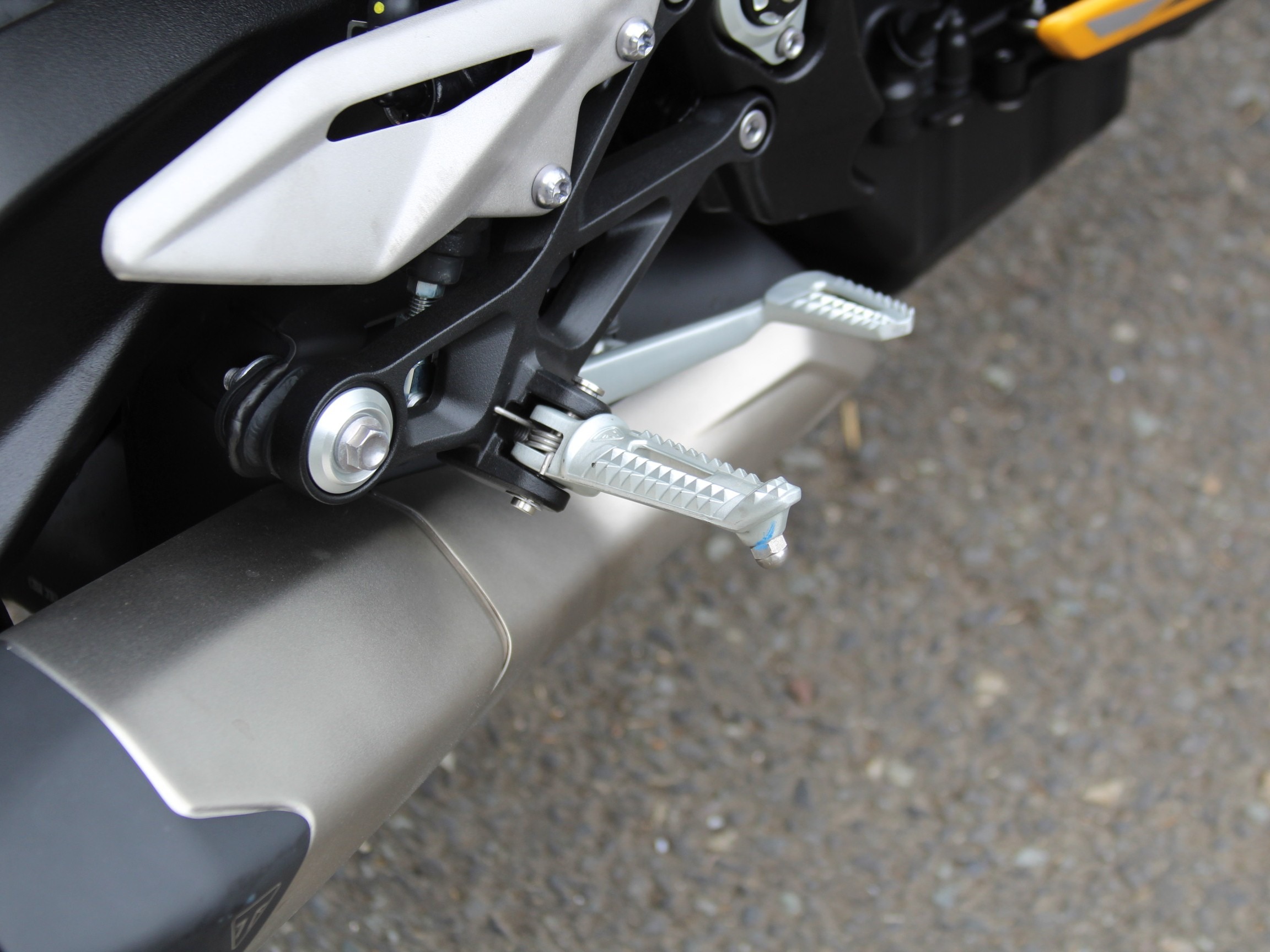 2024 Triumph Street Triple 765 RS in Portland, Oregon - Photo 7