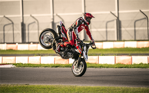 2026 Ducati Hypermotard V2 SP in Portland, Oregon - Photo 8