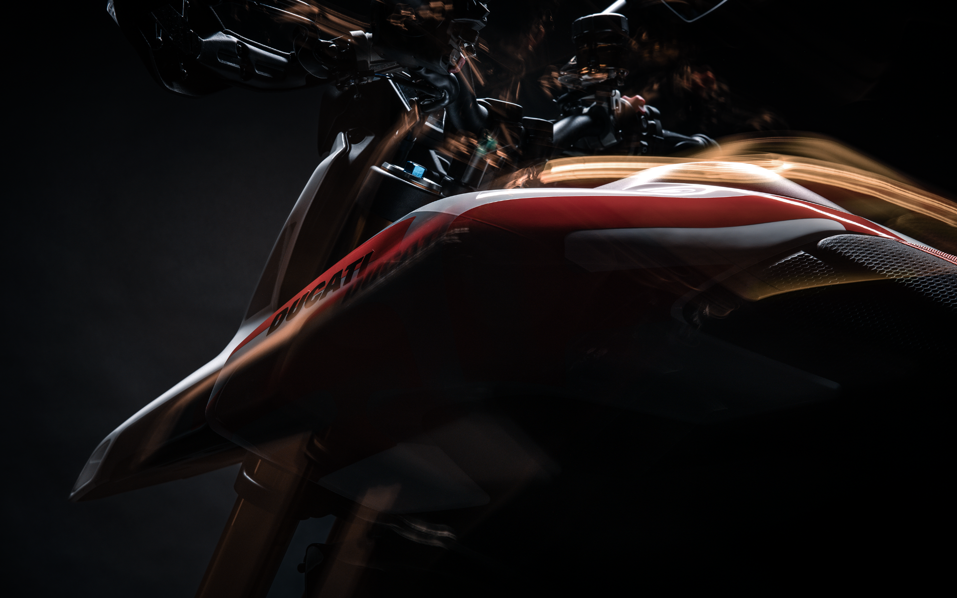 2026 Ducati Hypermotard V2 SP in Portland, Oregon - Photo 13