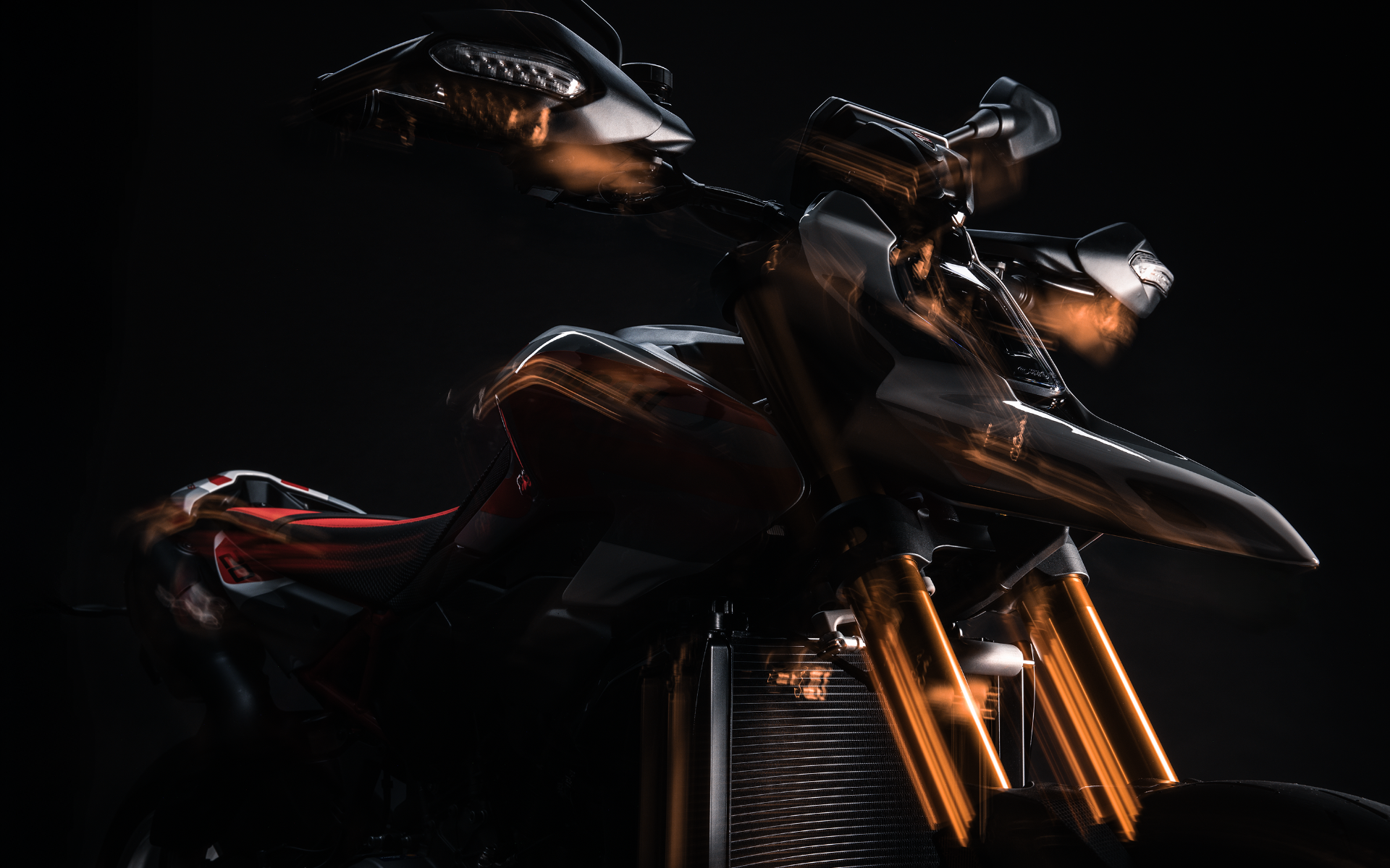 2026 Ducati Hypermotard V2 SP in Portland, Oregon - Photo 17