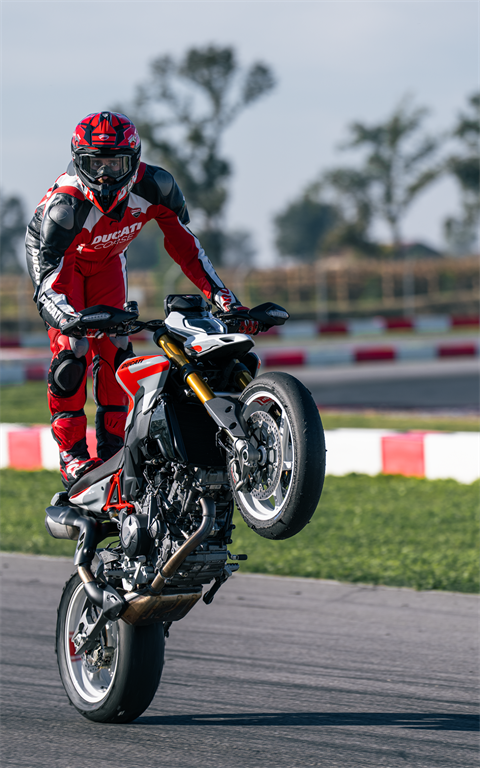 2026 Ducati Hypermotard V2 SP in Portland, Oregon - Photo 22