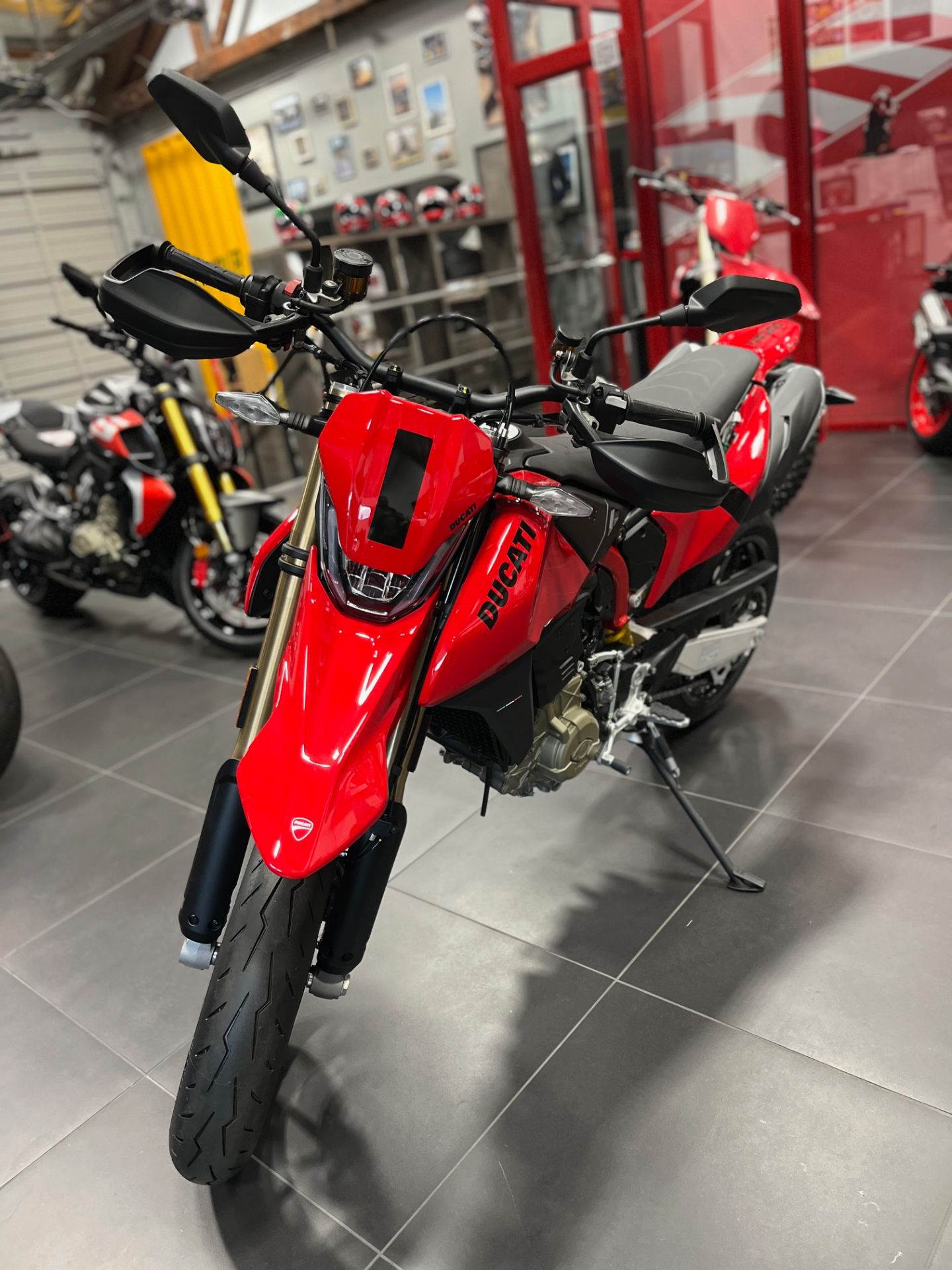 2026 Ducati Hypermotard 698 Mono in Portland, Oregon - Photo 13