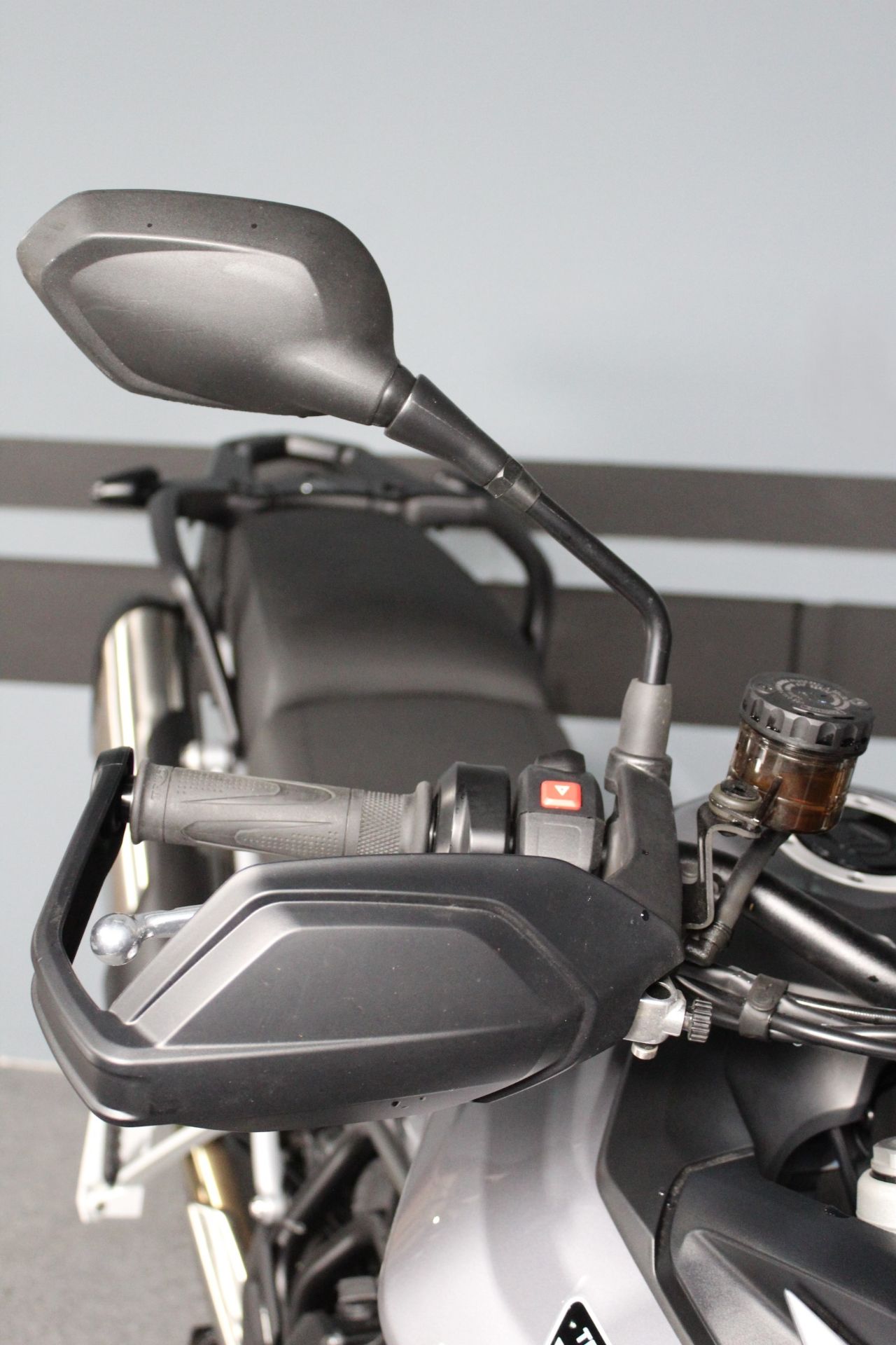 2024 Triumph Tiger 900 GT Pro in Portland, Oregon - Photo 9