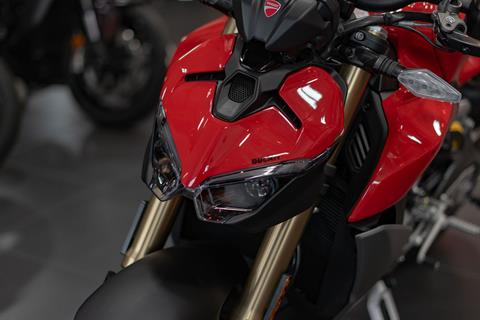 2026 Ducati Streetfighter V2 in Portland, Oregon - Photo 2