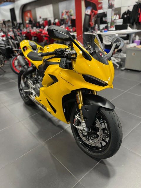 2026 Ducati Panigale V2 S in Portland, Oregon - Photo 2