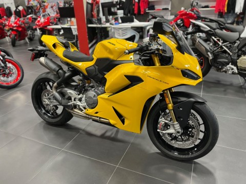2026 Ducati Panigale V2 S in Portland, Oregon - Photo 3