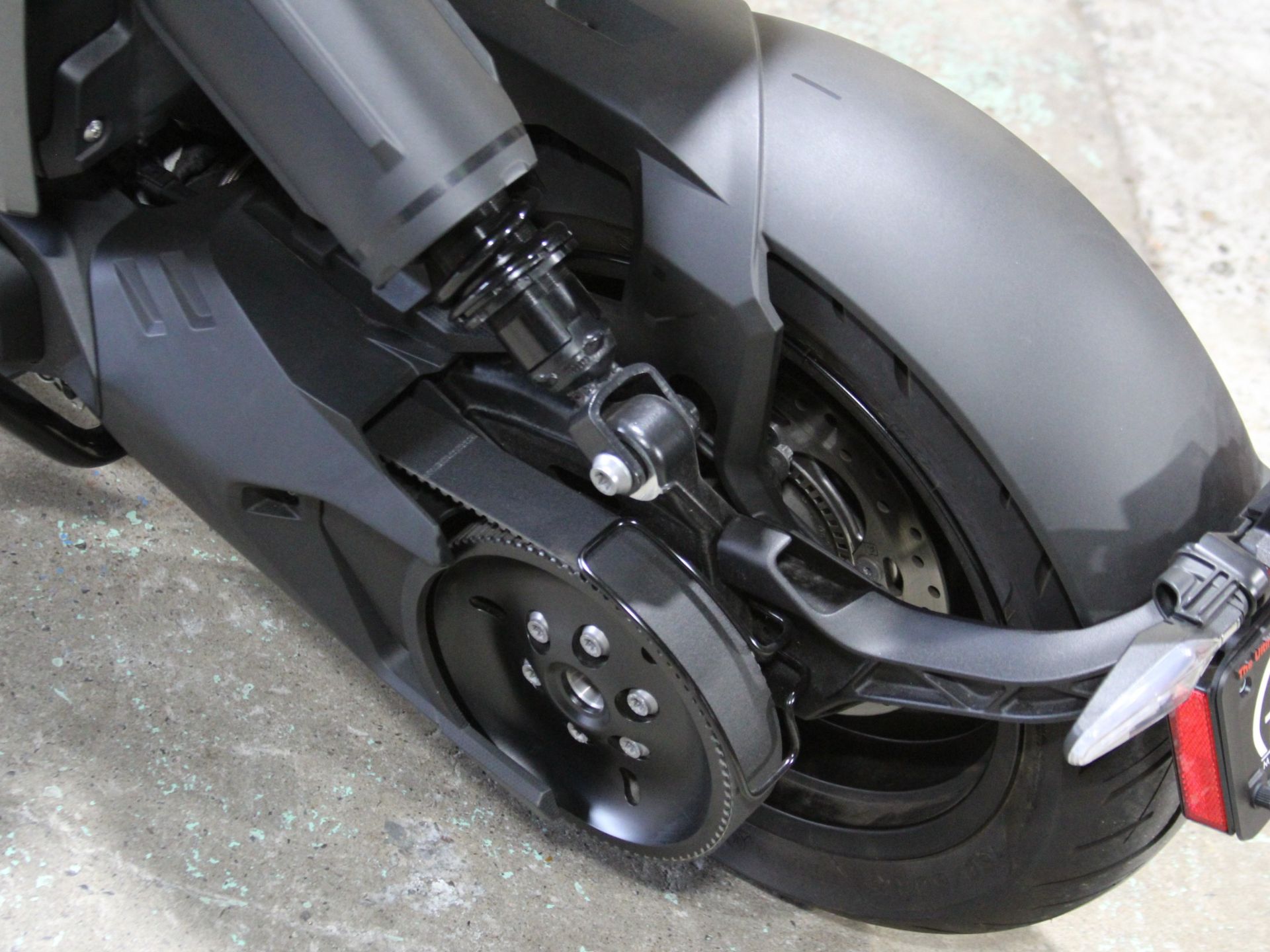 2023 BMW CE 04 in Portland, Oregon - Photo 11