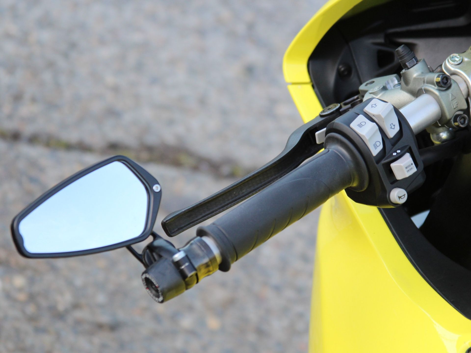 2020 Ducati Panigale V2 in Portland, Oregon - Photo 8