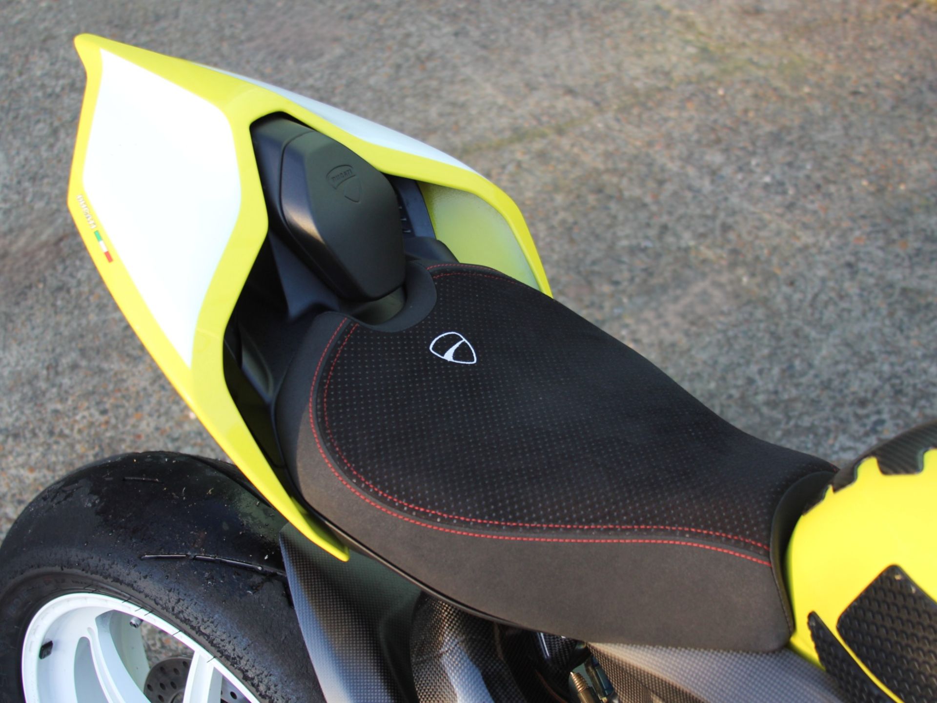 2020 Ducati Panigale V2 in Portland, Oregon - Photo 14