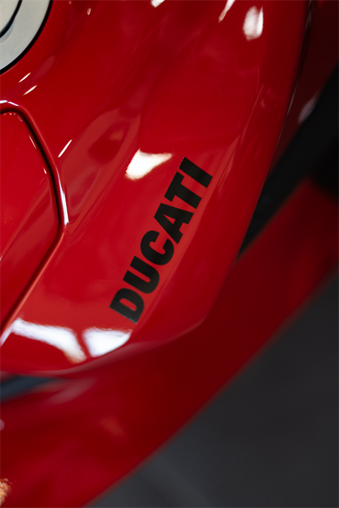2025 Ducati PANIGALE V2S in Portland, Oregon - Photo 3