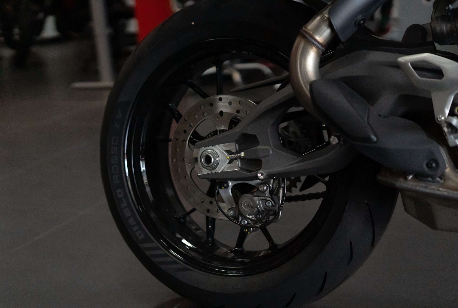 2025 Ducati PANIGALE V2S in Portland, Oregon - Photo 4