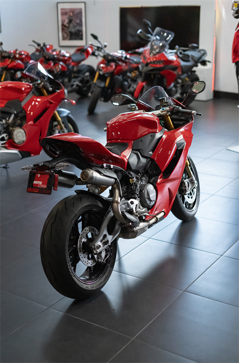 2025 Ducati PANIGALE V2S in Portland, Oregon - Photo 13