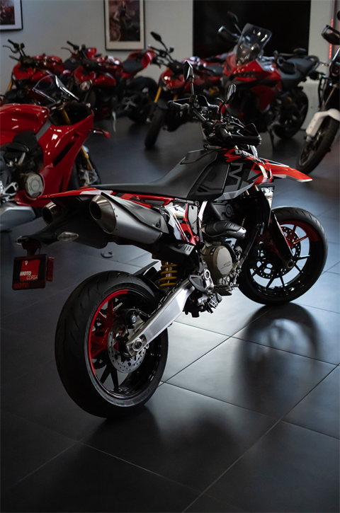 2025 Ducati Hypermotard 698 Mono RVE in Portland, Oregon - Photo 8