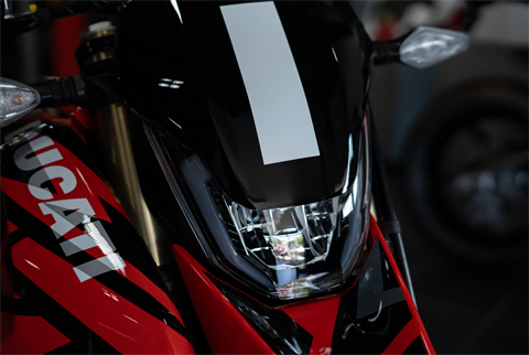 2025 Ducati Hypermotard 698 Mono RVE in Portland, Oregon - Photo 7