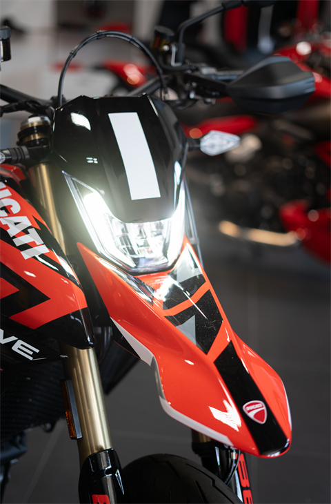 2025 Ducati Hypermotard 698 Mono RVE in Portland, Oregon - Photo 6