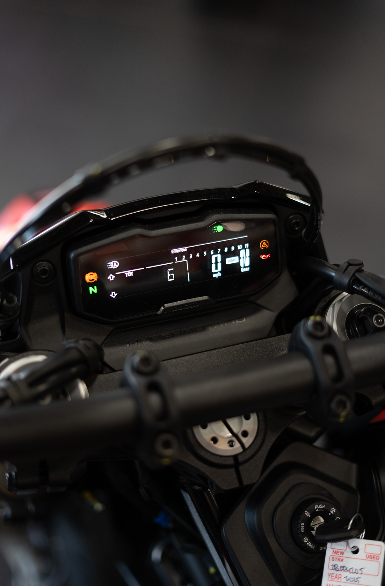 2025 Ducati Hypermotard 698 Mono RVE in Portland, Oregon - Photo 5