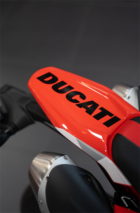 2025 Ducati Hypermotard 698 Mono RVE in Portland, Oregon - Photo 9