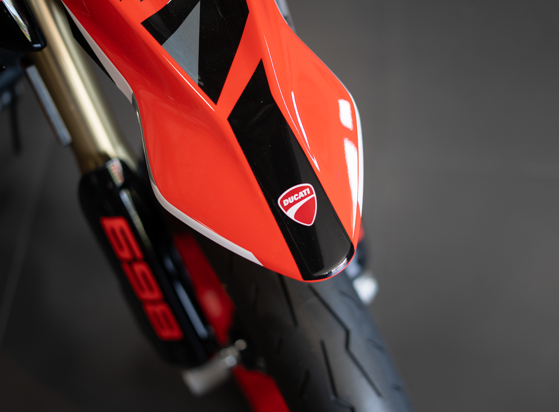 2025 Ducati Hypermotard 698 Mono RVE in Portland, Oregon - Photo 2