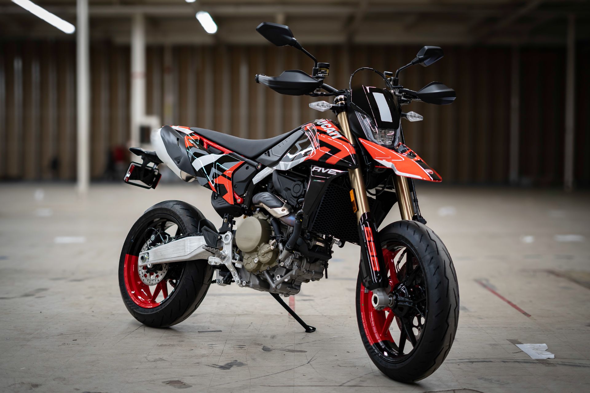 2025 Ducati Hypermotard 698 Mono RVE in Portland, Oregon - Photo 1