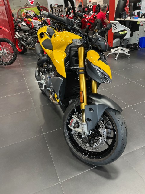 2026 Ducati Streetfighter V2 S in Portland, Oregon - Photo 14