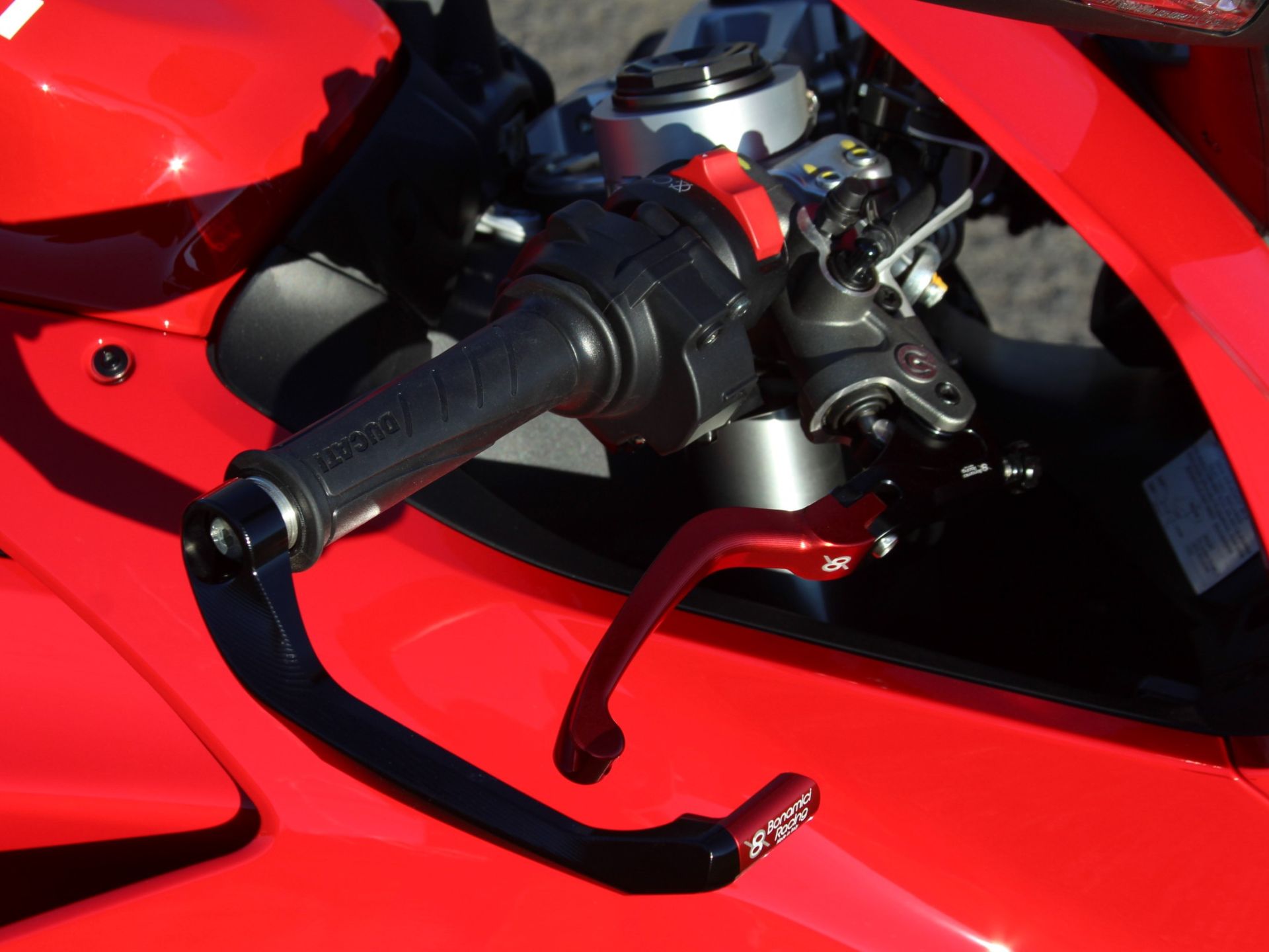 2025 Ducati Panigale V2 in Portland, Oregon - Photo 6