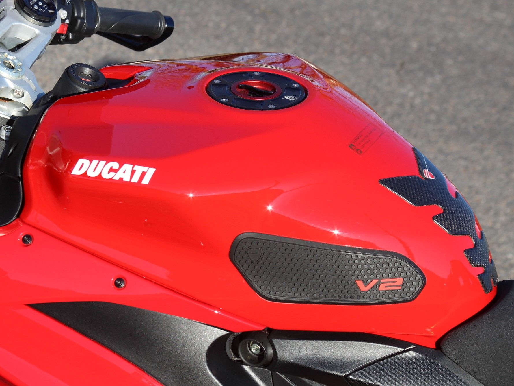 2025 Ducati Panigale V2 in Portland, Oregon - Photo 7