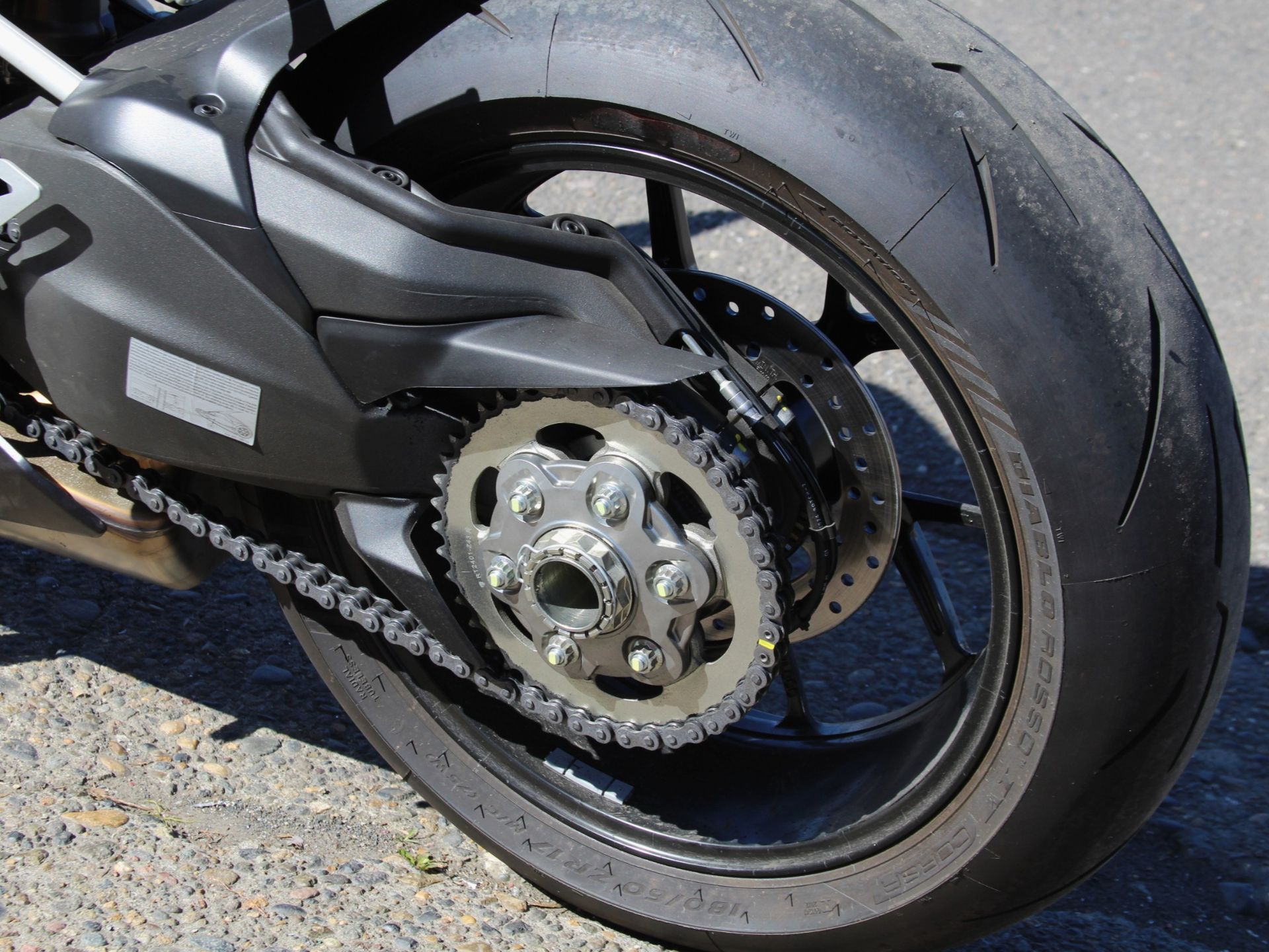 2025 Ducati Panigale V2 in Portland, Oregon - Photo 12