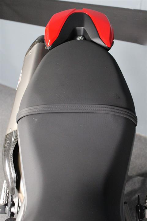 2022 Ducati Hypermotard 950 in Portland, Oregon - Photo 15