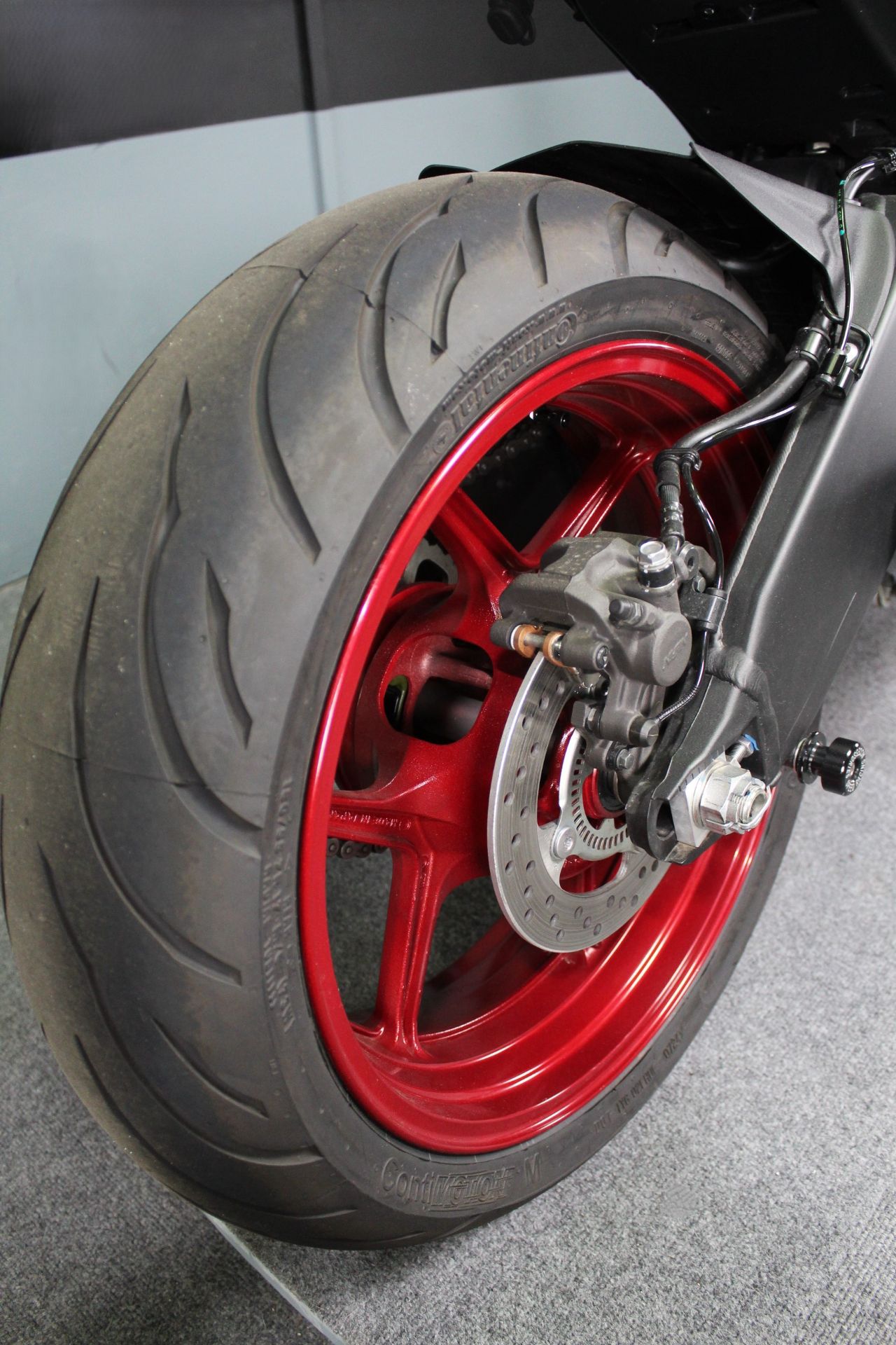 2024 Kawasaki Ninja ZX-6R in Portland, Oregon - Photo 16