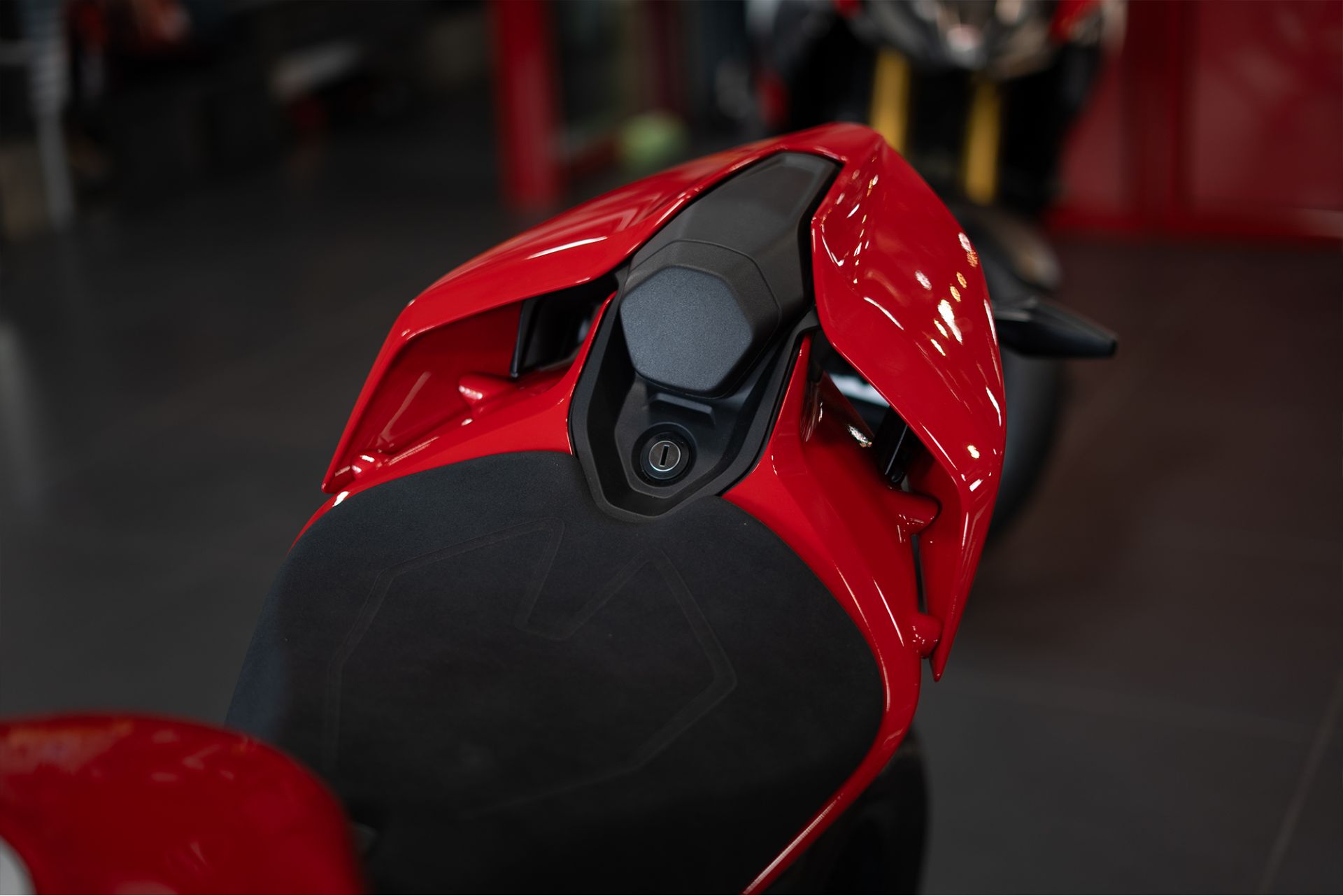 2025 Ducati Panigale V4 in Portland, Oregon - Photo 3