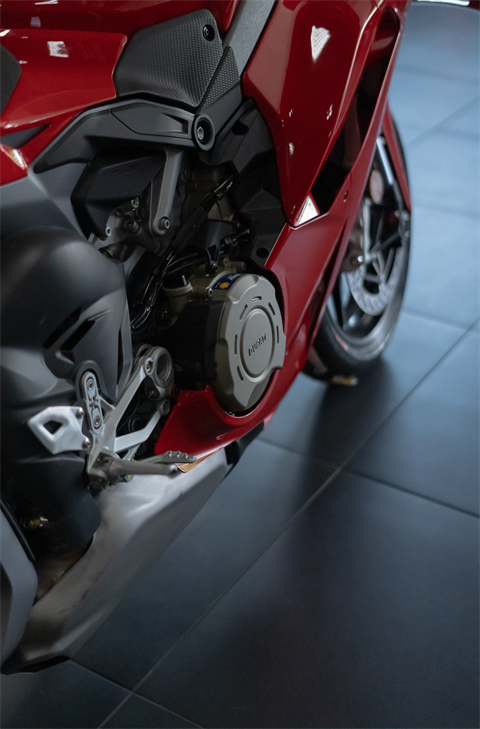 2025 Ducati Panigale V4 in Portland, Oregon - Photo 9