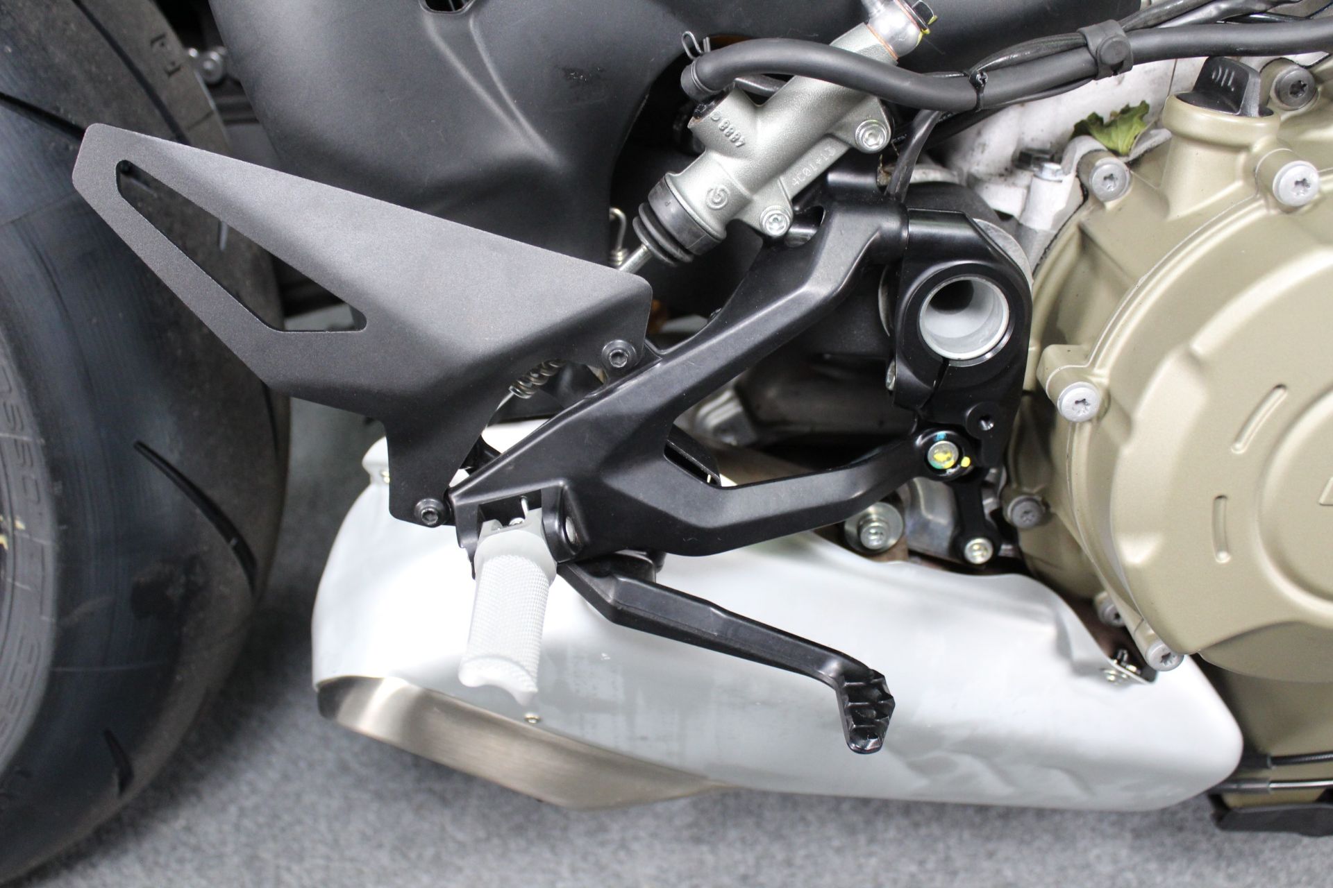 2024 Ducati Streetfighter V4 S in Portland, Oregon - Photo 16