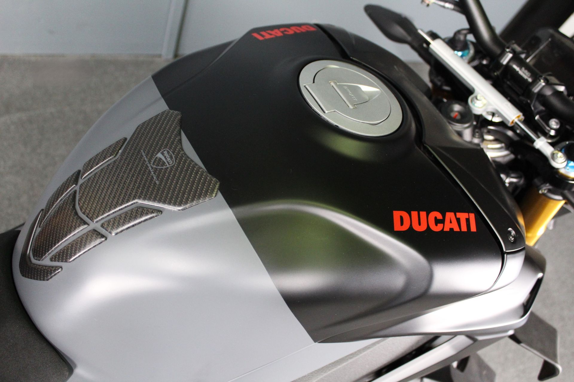 2024 Ducati Streetfighter V4 S in Portland, Oregon - Photo 13