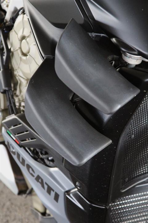 2024 Ducati Streetfighter V4 S in Portland, Oregon - Photo 4