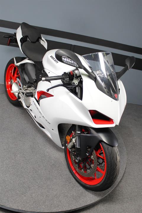 2023 Ducati Panigale V2 in Portland, Oregon - Photo 2