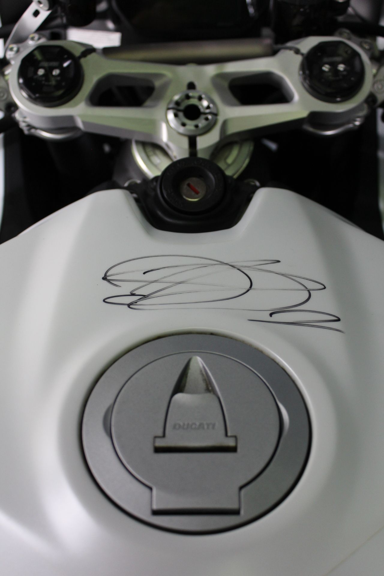 2023 Ducati Panigale V2 in Portland, Oregon - Photo 10