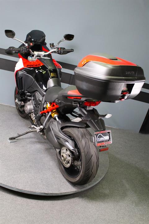 2022 Ducati Multistrada V4 Pikes Peak in Portland, Oregon - Photo 4