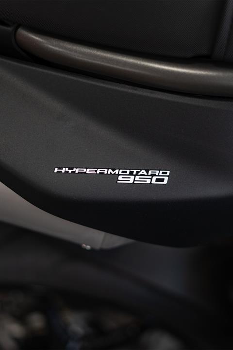 2025 Ducati Hypermotard 950 in Portland, Oregon - Photo 9
