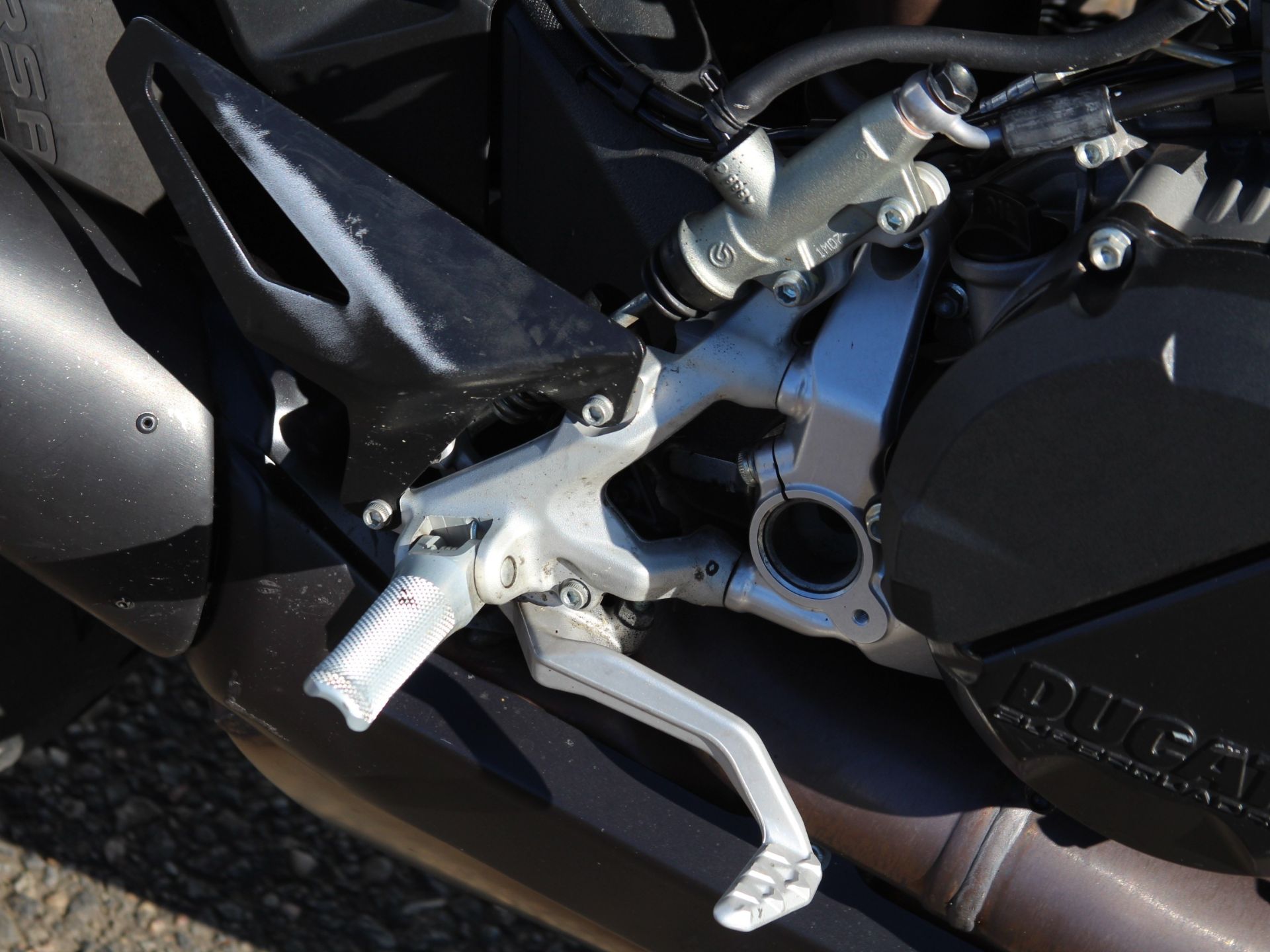 2022 Ducati Streetfighter V2 in Portland, Oregon - Photo 9