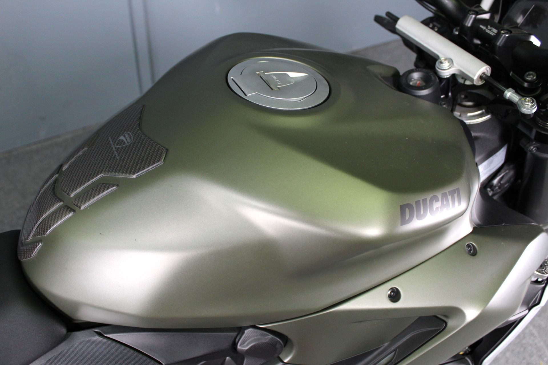 2023 Ducati Streetfighter V2 in Portland, Oregon - Photo 10