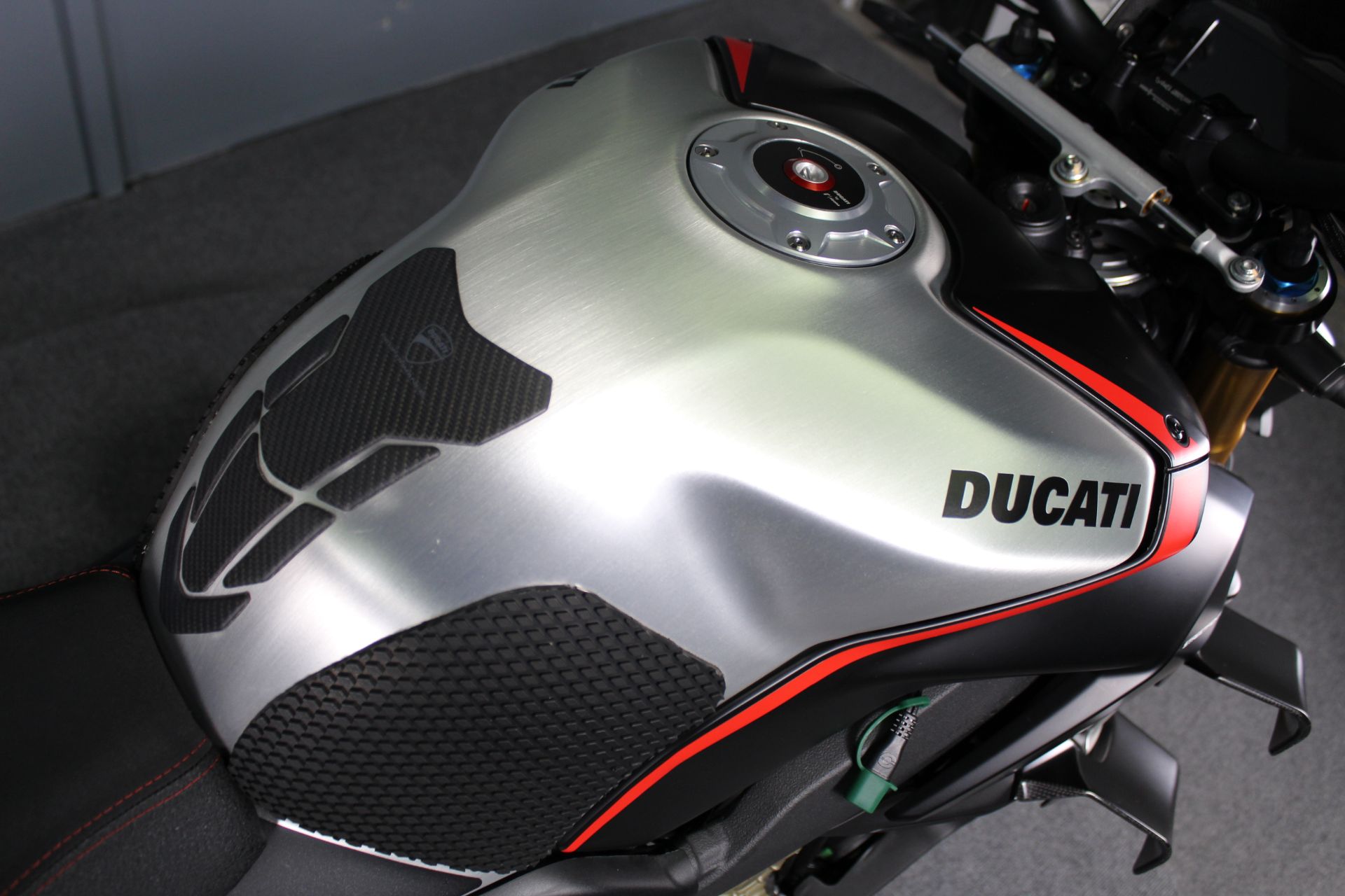 2022 Ducati Streetfighter V4 SP in Portland, Oregon - Photo 11