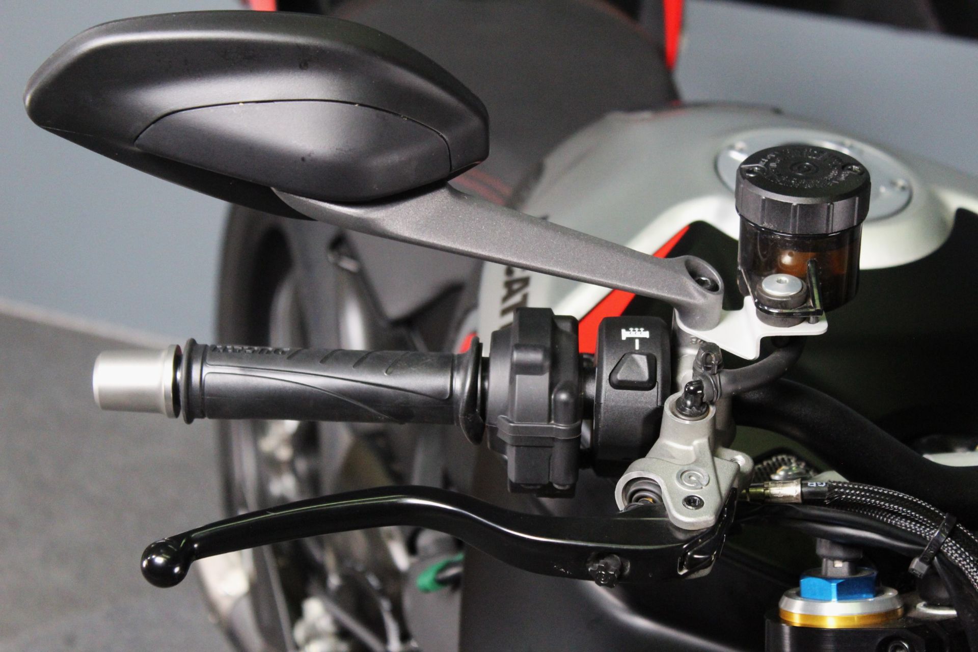 2022 Ducati Streetfighter V4 SP in Portland, Oregon - Photo 9