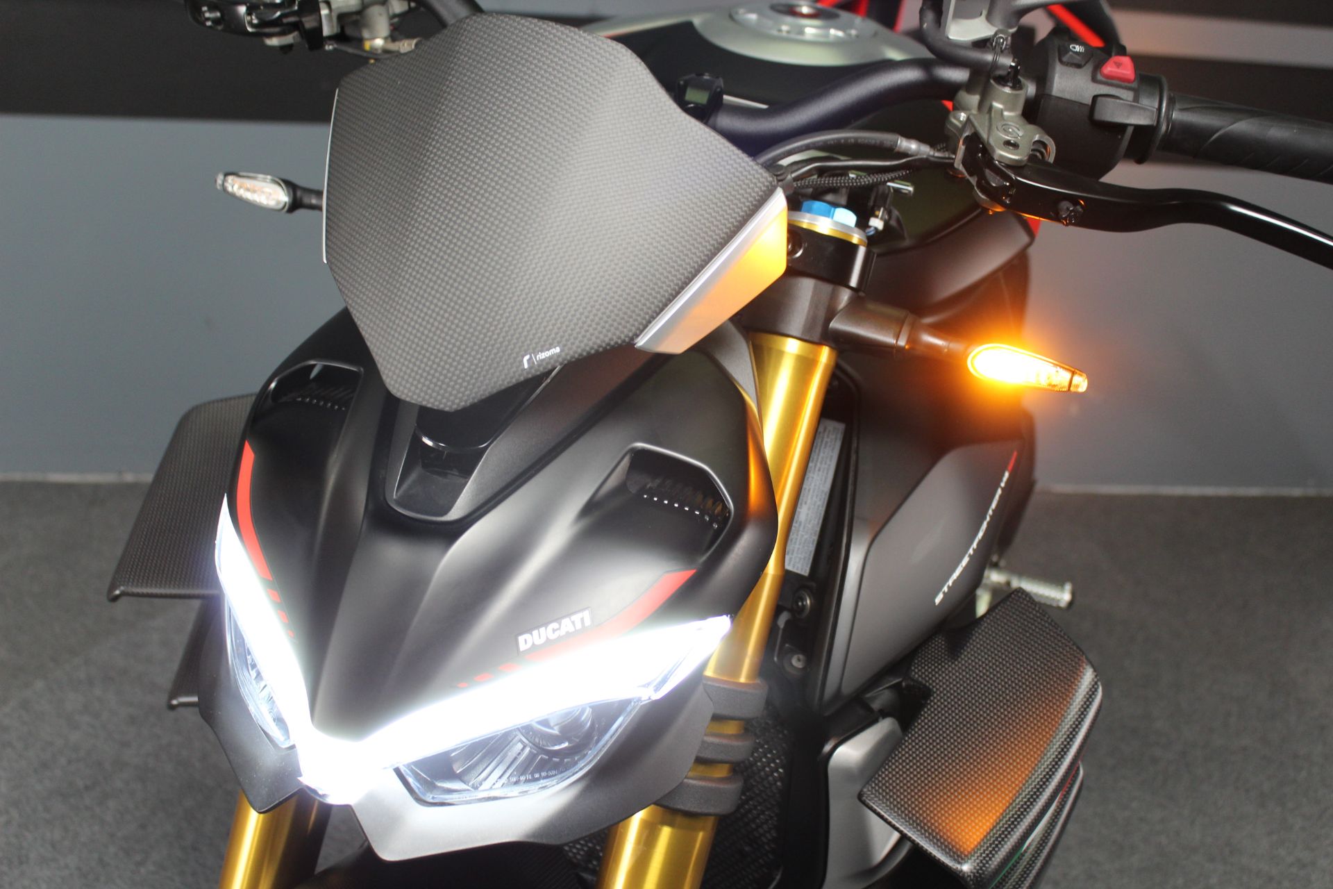 2022 Ducati Streetfighter V4 SP in Portland, Oregon - Photo 6
