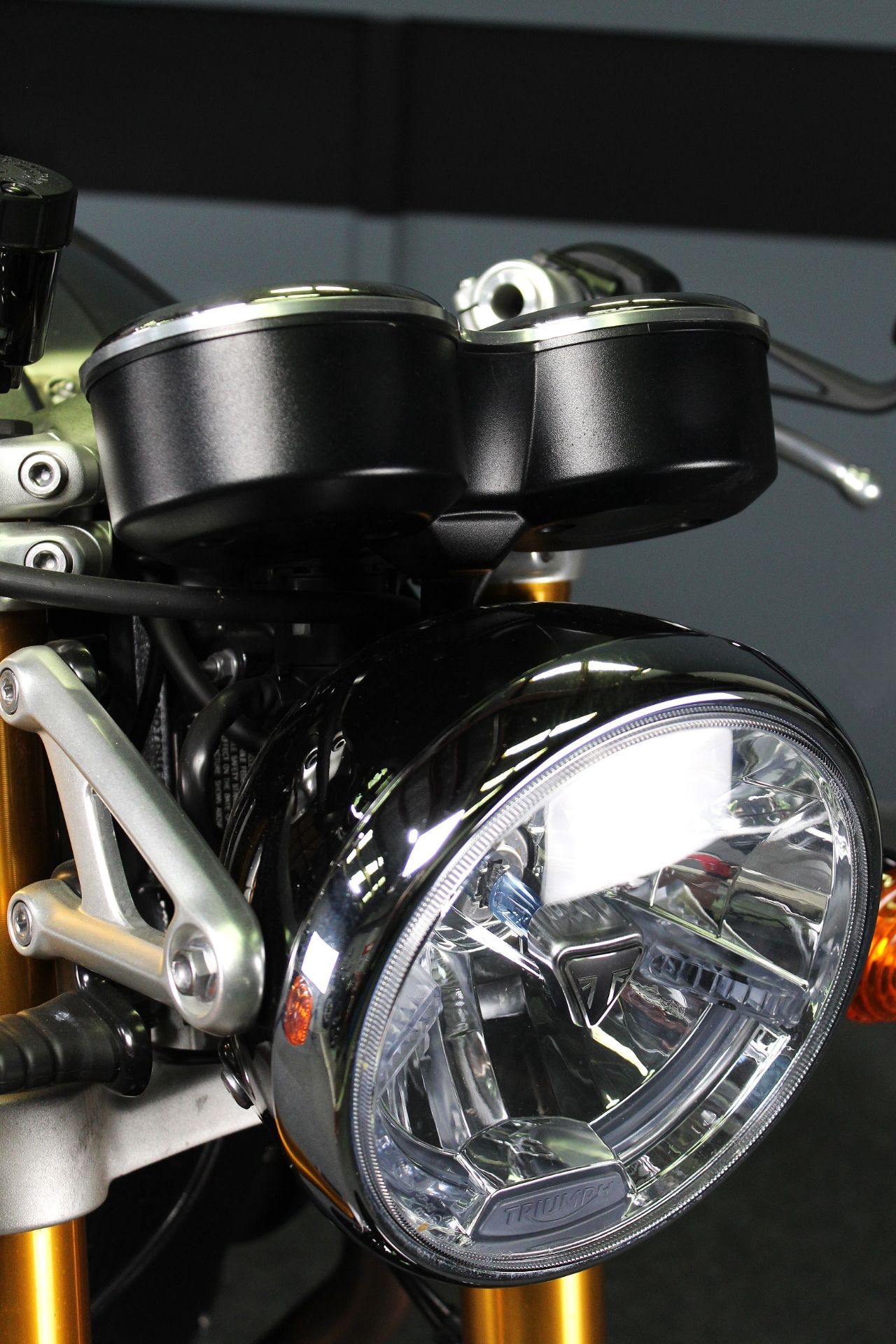 2024 Triumph Thruxton RS in Portland, Oregon - Photo 7