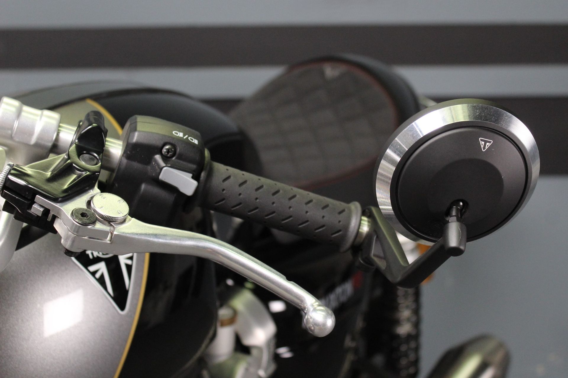 2024 Triumph Thruxton RS in Portland, Oregon - Photo 11