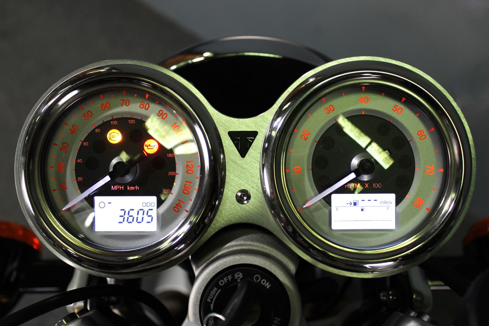 2024 Triumph Thruxton RS in Portland, Oregon - Photo 22