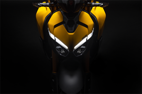 2026 Ducati Streetfighter V2S in Portland, Oregon - Photo 16